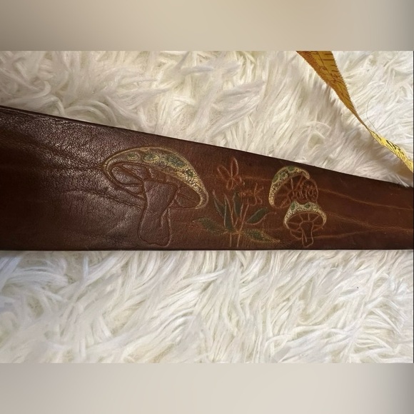 Vintage Latigo Cowhide Handtooled Painted Mushroom Belt, Size 34, Preowned - Picture 7 of 14